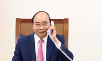Vietnamese, Dutch PMs hold phone talks