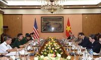 Vietnam, US hold defense policy dialogue