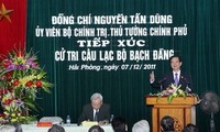 นายกฯ Nguyen Tan Dung ลงพื้นที่เมืองท่า Hai Phong
