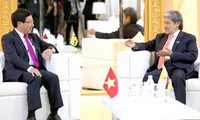 รัฐมนตรีต่างประเทศเวียดนามพบปะทวิภาคีนอกรอบการประชุมเอเอ็มเอ็ม46