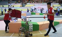 ทีมหุ่นยนต์ของมหาวิทยาลัยหลากห่งห์เป็นตัวแทนของเวียดนามไปร่วมการแข่งขันหุ่นยนต์ภูมิภาค