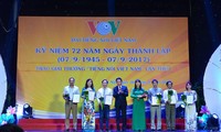 รางวัล “Tieng noi Viet Nam” ยกย่องผู้สื่อข่าวที่ทำงานด้านการกระจายเสียง