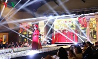 การประกวดรอบชิงชนะเลิศชุด Ao dai สำหรับภรรยาชาวเวียดนามในยุโรป ณ สาธารณรัฐเช็ก