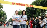 ประชาชนหลายพันคนเข้าร่วมกิจกรรมวิ่งเพื่อเด็กฮานอย2018