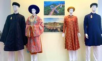 นิทรรศการแสดงชุดพื้นเมืองของกลุ่มประเทศอาเซียน