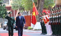 นายกรัฐมนตรี ฝามมิงชิ้งห์ หารือกับกองบัญชาการทหารชายแดนและเข้าร่วมประชุมของหน่วยงานสื่อสารประชาสัมพันธ์