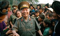 General Vo Nguyen Giap in the current of national history
