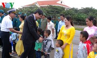 VOV delegation visits Big Truong Sa island 