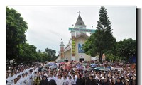 Priest Nguyen Van Ky helps to build new rural areas