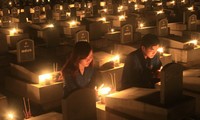 9,000 candles lit to pay tribute to war martyrs