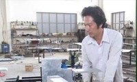 Amateur engineering inventor Nguyen Hong Chuong