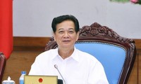 Vietnam implements peaceful measures in line with international law to defend national sovereignty
