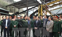 Deputy Prime Minister works with coal production companies in Quang Ninh