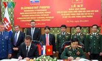 Vietnam, Slovakia boost defense cooperation