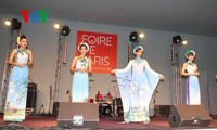 Promoting Vietnam’s traditional long dress to the outside world