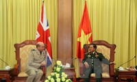Vice Chief of the Defense Staff of the UK and Northern Ireland visits Vietnam