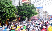 Hanoi alters bus routes, eases traffic