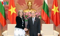 Bulgaria’s Vice President visits Vietnam
