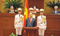 NA deputies hope PM Nguyen Xuan Phuc will fulfill his duty
