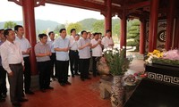 Deputy Prime Minister visits Truong Buon historical relic site