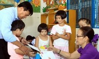 中国天师集团援助越南橙剂受害者