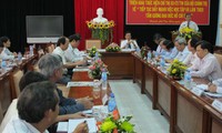 越南南部各省落实越共中央政治局三号指示部署会议召开