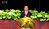 越南国家主席陈大光：发扬传统 活跃创新 建设不断发展的胡志明市