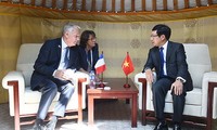 范平明在第11届亚欧首脑会议期间进行双边会晤