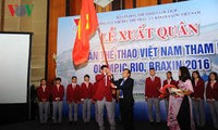 参加2016年里约奥运会的越南代表团回国