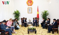 越南政府副总理王庭惠会见联合国助理秘书长徐浩良