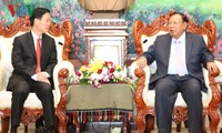 老挝人民革命党中央总书记、国家主席本扬高度评价老越两党中央宣教部的合作结果