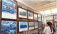 “黄沙和长沙归属越南” 资料与图片展在庆和省举行