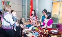 越南驻美国大使馆向国际友人推介越南文化