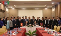 老挝国会主席巴妮对老挝新国会大厦建设项目的施工进度予以高度评价
