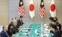 马来西亚总理对日本进行访问并促进双边关系