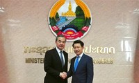 中国和老挝加强双边合作
