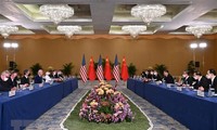 美国激烈竞争 同时避免与中国冲突