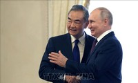 俄罗斯总统普京会见中国外交部长王毅