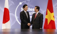 Premier Dung empfängt Vorsitzenden der Parlamentariergruppe Japan-Vietnam