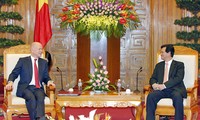 Premierminister Dung empfängt britischen Außenminister Hague