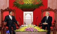 KPV-Generalsekretär empfängt myanmarischen Senatspräsident 