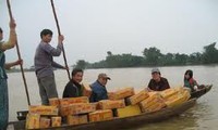 Reis als Hilfe für Flutopfer in Zentralvietnam