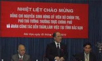 Parlamentspräsident Nguyen Sinh Hung besucht Bac Can