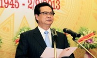 Premierminister Nguyen Tan Dung nimmt am Gipfel der ASEAN und China teil