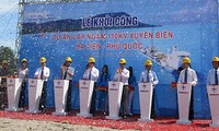 Start der Verlegung des Stromkabels auf dem Meeresgrund in Südvietnam