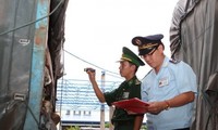 Umsetzung der „Eine Tür-Eine Station“-Politik beim Grenzübergang Lao Bao
