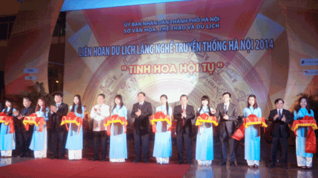Eröffnung des Tourismus-Festivals über traditionelle Handwerksdörfer in Hanoi