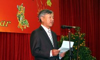 Vietnamesische Botschaften im Ausland feiern das Neujahrsfest Tet