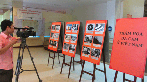 Ausstellung über “Agent Orange – Menschlichkeit und Gerechtigkeit“