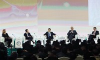 Aktivitäten des Staatspräsidenten Truong Tan Sang beim APEC-Gipfel